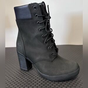 Timberland Ladies Black Suede Boots Sz 5.5